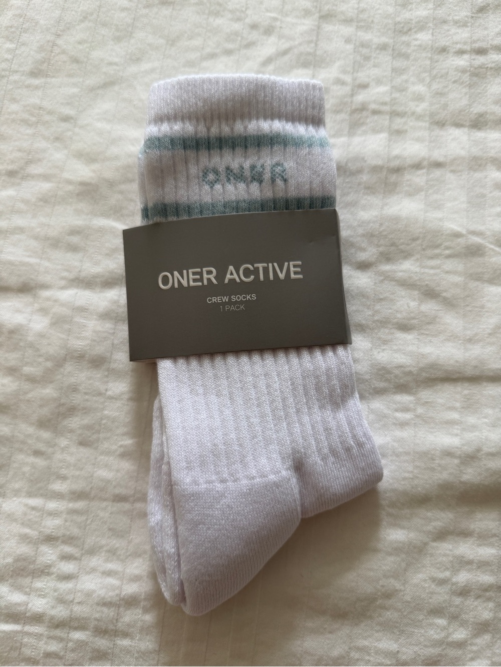 ONER ACTIVE White Crew Socks with Teal Stripe Accent